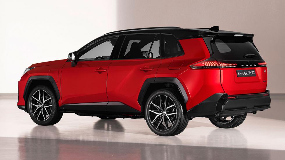 Νέο Toyota RAV4: Πιο high-tech με ιπποδυνάμεις έως 304 άλογα