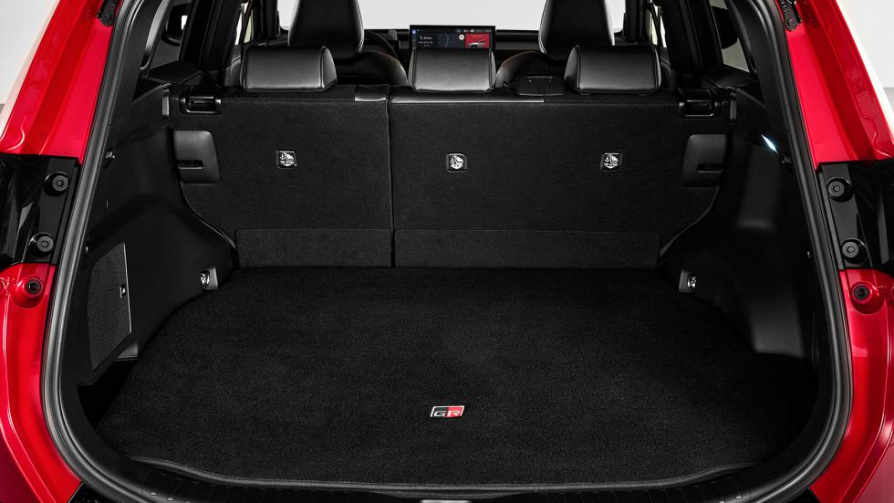 Νέο Toyota RAV4: Πιο high-tech με ιπποδυνάμεις έως 304 άλογα