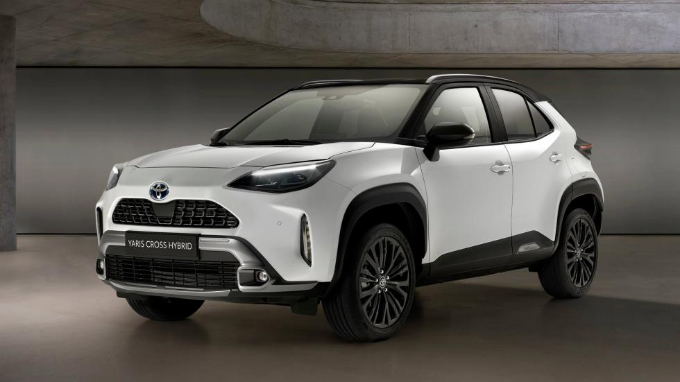 Το νέο Toyota Yaris Cross είναι διαθέσιμο για παραγγελία στην χώρα μας με τις τιμές να ξεκινούν από τις 17.300 ευρώ.