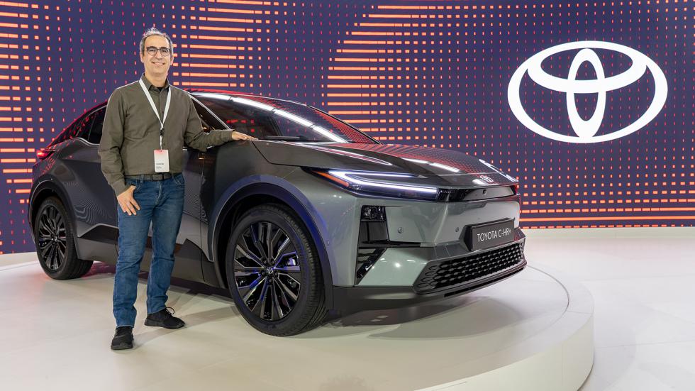 Το Toyota C-HR+ βγαίνει ως 2κίνητο (με 167 ή 224 PS) ή 4κίνητο με 343 PS και την μεγάλη μπαταρία των 77 kWh.
