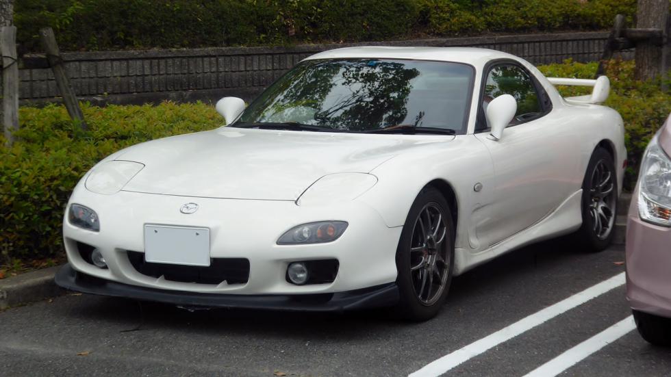 To RX-7 τρίτης γενιάς μπορεί να χαρακτηριστεί πλέον «κλασσικό».