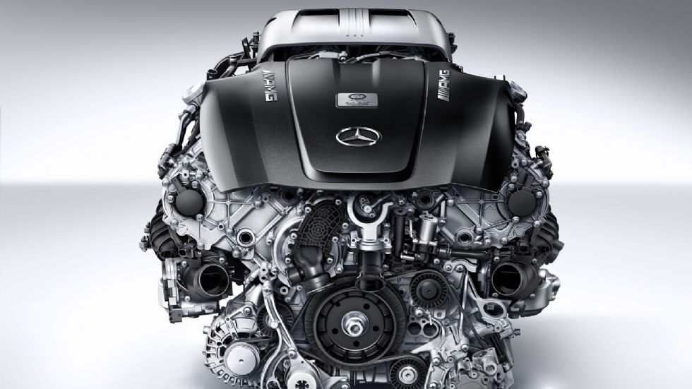 Η γκάμα της ανανεωμένης Mercedes SL θα περιλαμβάνει V6 και V8 σύνολα και η ιπποδύναμή της θα φτάνει τους 585 ίππους.
