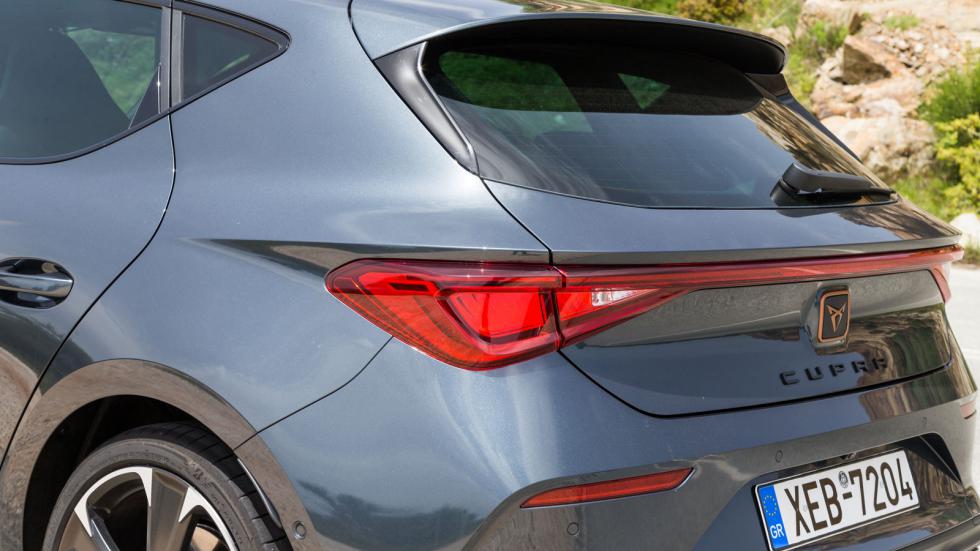 CUPRA Formentor: 0-100 σε 4,8 δλ. | CUPRA Leon: Καίει 6,5 λτ./100χλμ.