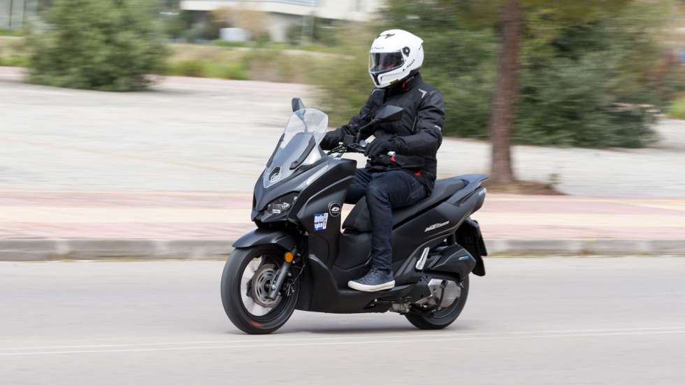 Δοκιμή scooter: QJMOTOR MTX 125