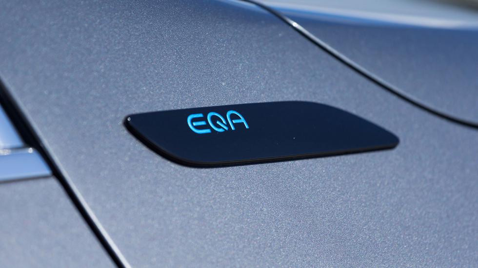 EQA Vs GLA 250e: Ηλεκτρική ή Plug-in Mercedes στα ίδια λεφτά;