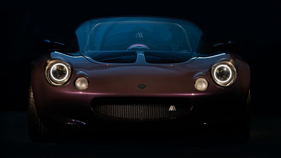 Η Lotus Elise S1 έχασε 300 κιλά και απέκτησε κεντρικό κάθισμα! 