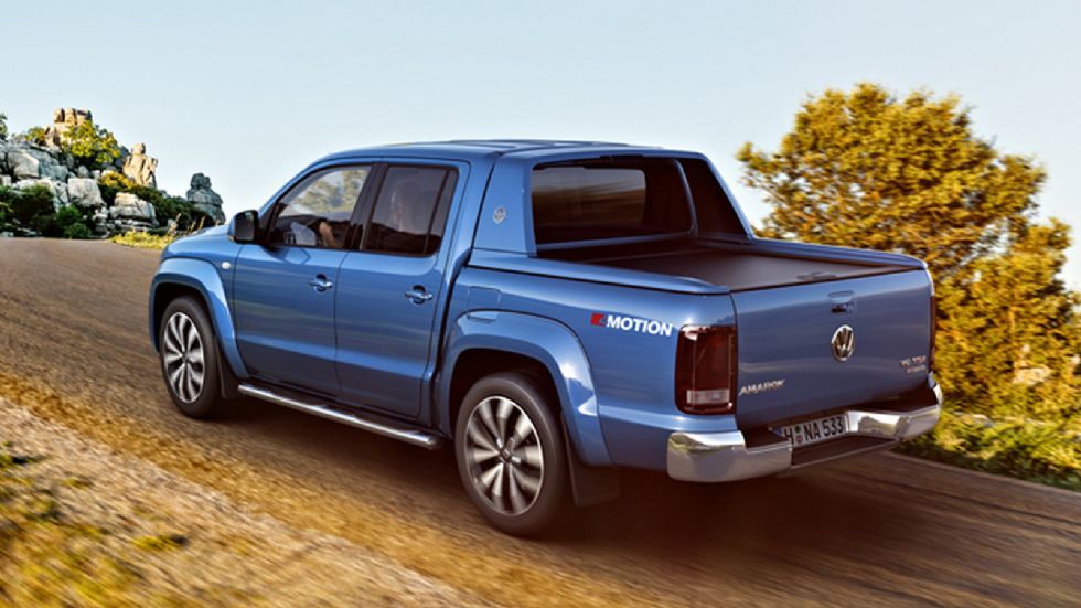 Η κορυφαία εκδοχή του Amarok διαθέτει ροπή 550 Nm, ενώ κάνει το 0-100 χλμ./ώρα σε 7,9 δλ., με την τελική της ταχύτητα να ορίζεται στα 193 χλμ./ώρα.