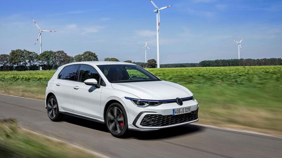 Volkswagen Golf: πιάνει κορυφή για... 1000 και 1 λόγους  