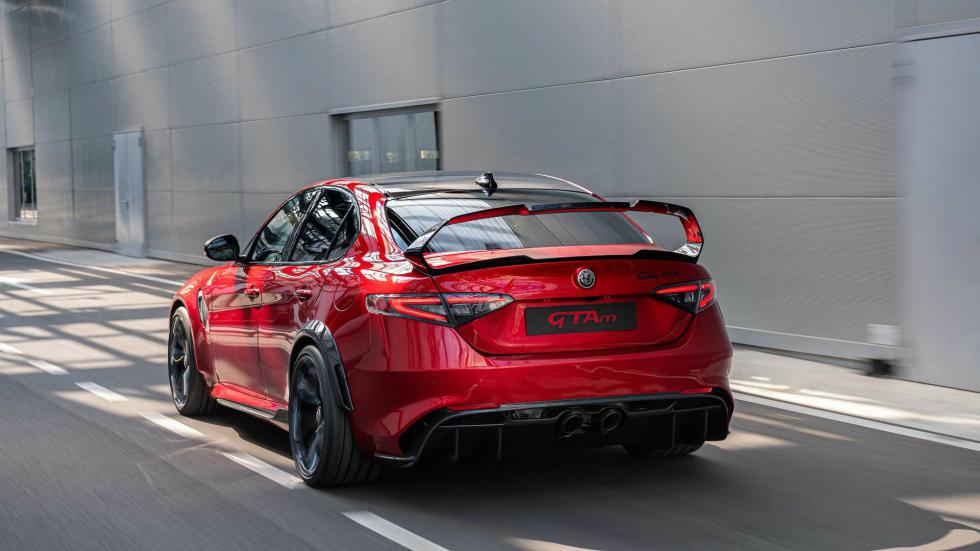 Η Alfa Romeo Giulia GTAm χωρίς πίσω πόρτες