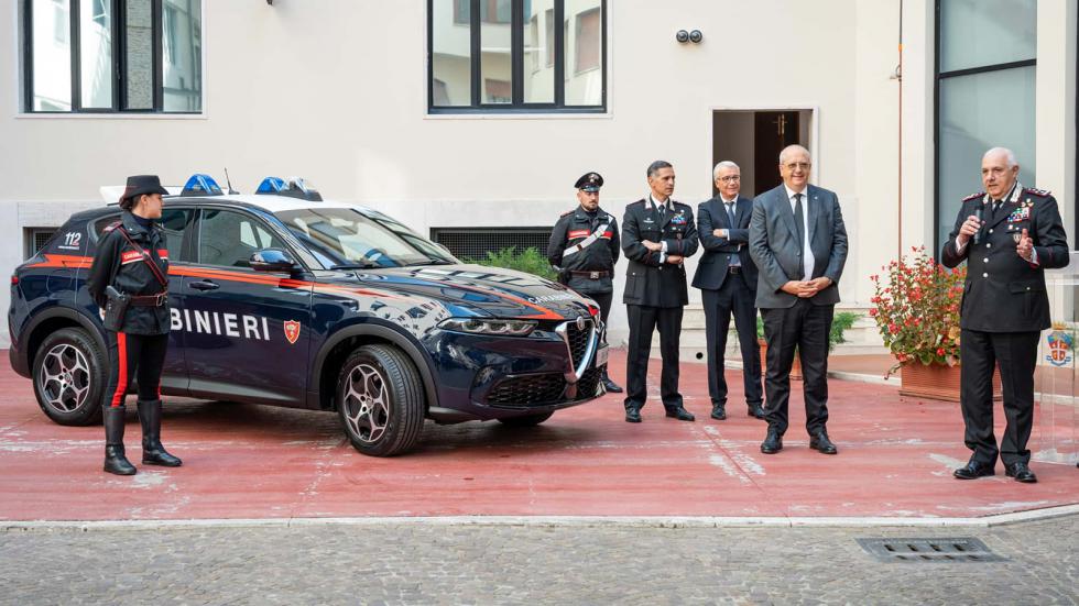 Ο στόλος των Carabinieri επεκτείνεται με Alfa Romeo Tonale 