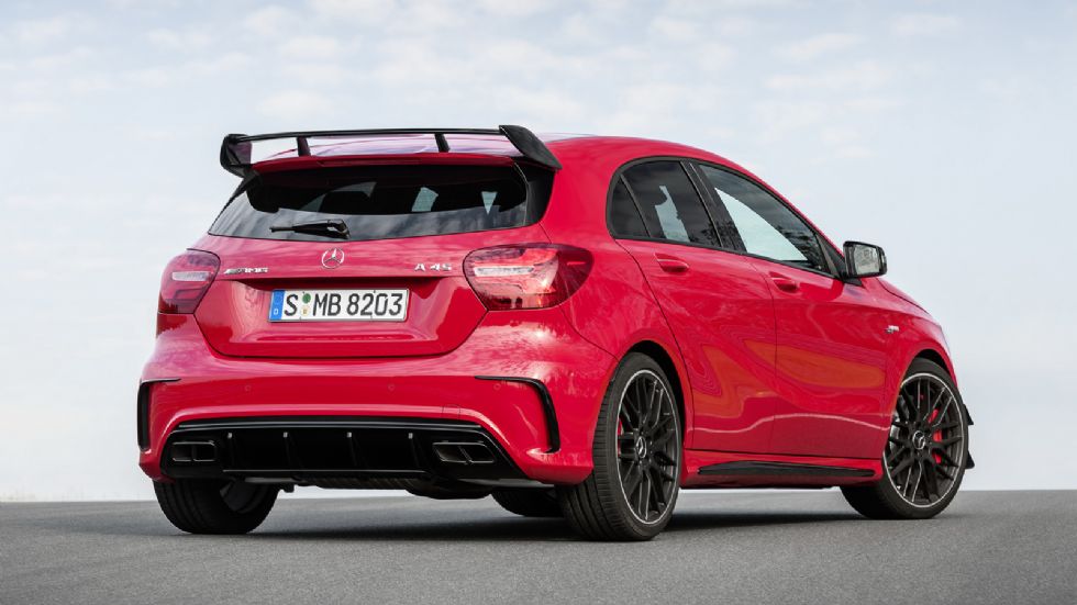 Το μεγαλείο της A45 AMG (+video)