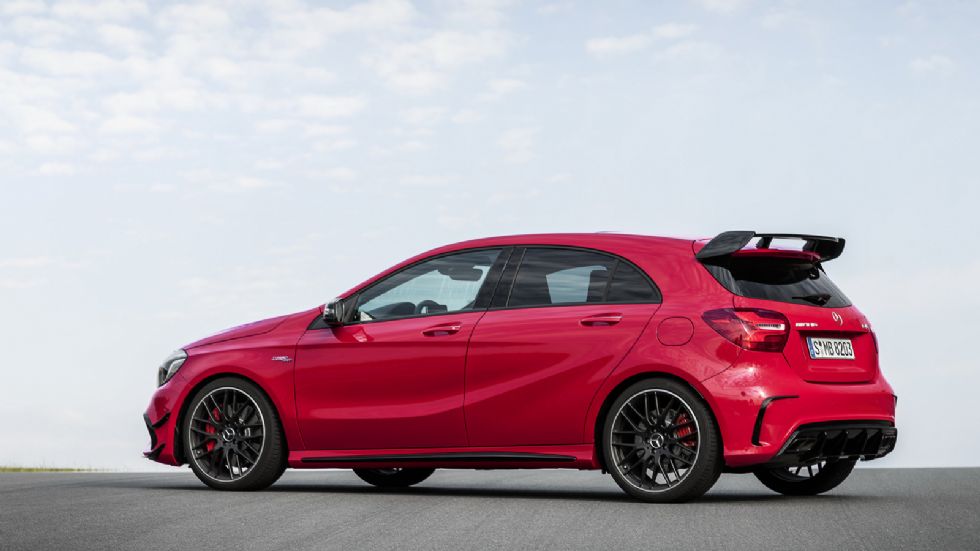 Το μεγαλείο της A45 AMG (+video)