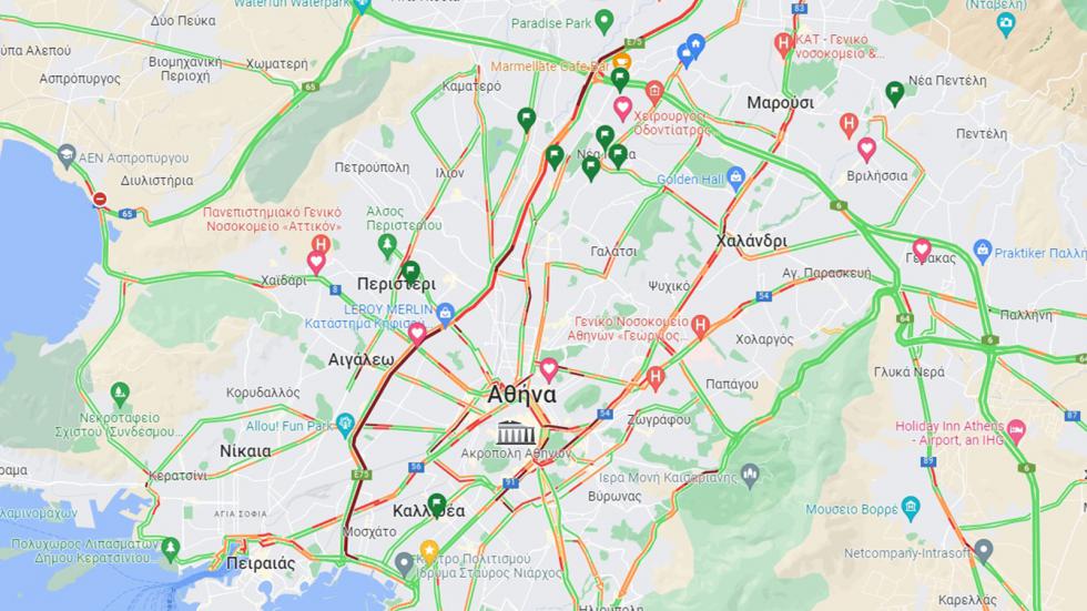 Χάος στον Κηφισό: Τροχαίο στη Μεταμόρφωση, «ακίνητη» η άνοδος