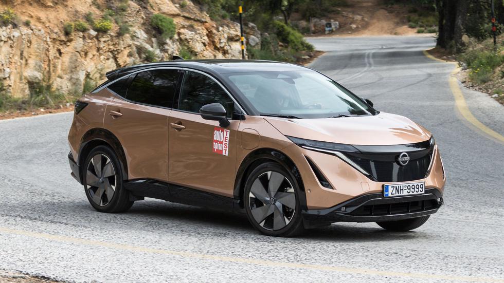 To Ariya είναι το premium ηλεκτρικό SUV μοντέλο της Nissan και προσφέρεται με ηλεκτροκινητήρα απόδοσης 218 ίππων και μπαταρία 63 kWh στη βασική του έκδοση.