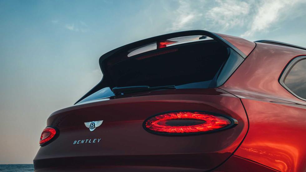 Πρεμιέρα για τη νέα Bentley Bentayga S