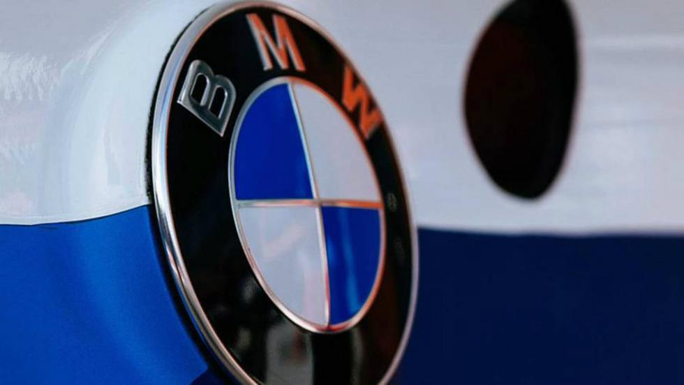 H BMW κινείται σε τρεις άξονες	