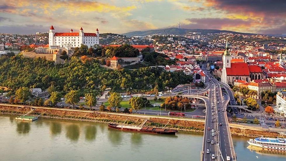 Σλοβακία: Είναι η 1η χώρα στην Ε.Ε. που βάζει όριο ταχύτητας στα πεζοδρόμια