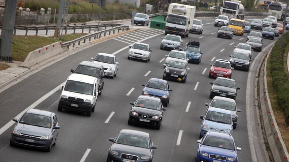 Έως και σήμερα (26/2) τέλη κυκλοφορίας και πινακίδες