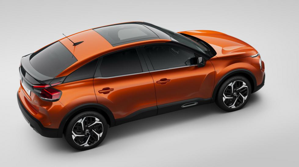 Πρώτες εικόνες των Citroen C4 και e-C4