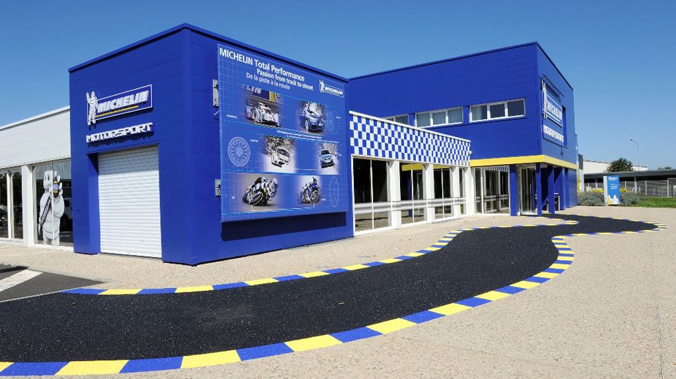 Κοντά στο εργοστάσιο, βρίσκεται και το αγωνιστικό τμήμα της εταιρείας, το Michelin Motorsport.