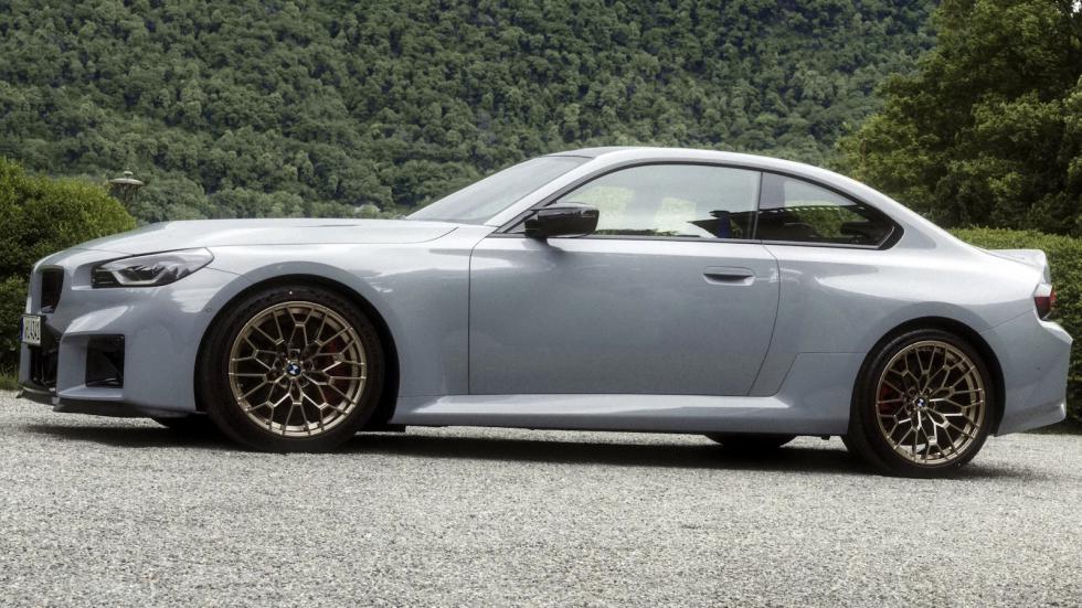 BMW M2 CS: Επίσημη πρεμιέρα με 523 ίππους και άγρια όψη