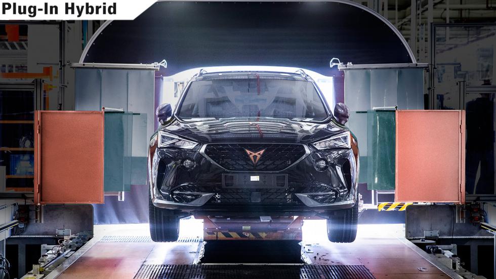 Το CUPRA Formentor e-Hybrid ξεκινά την παραγωγή του σε δύο εκδόσεις 204 και 245 ίππων.