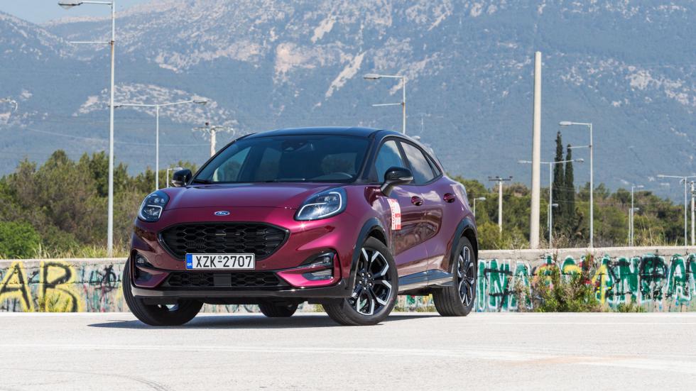 Το κομψό Ford Puma ST-Line X Vivid Ruby προσφέρεται αποκλειστικά σε ένα χρωματισμό (Beautiful Berry).