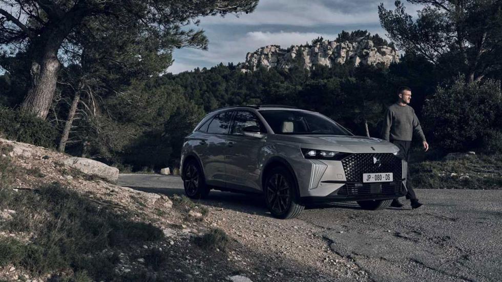 Πρεμιέρα για τα νέα DS 4 και DS 7 Esprit De Voyage Collection