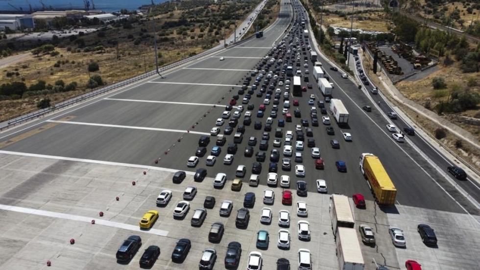 Έξοδος Αγίου Πνεύματος 2025: Οι ώρες απαγόρευσης για τα φορτηγά και όλα τα μέτρα της Τροχαίας | autotriti.gr