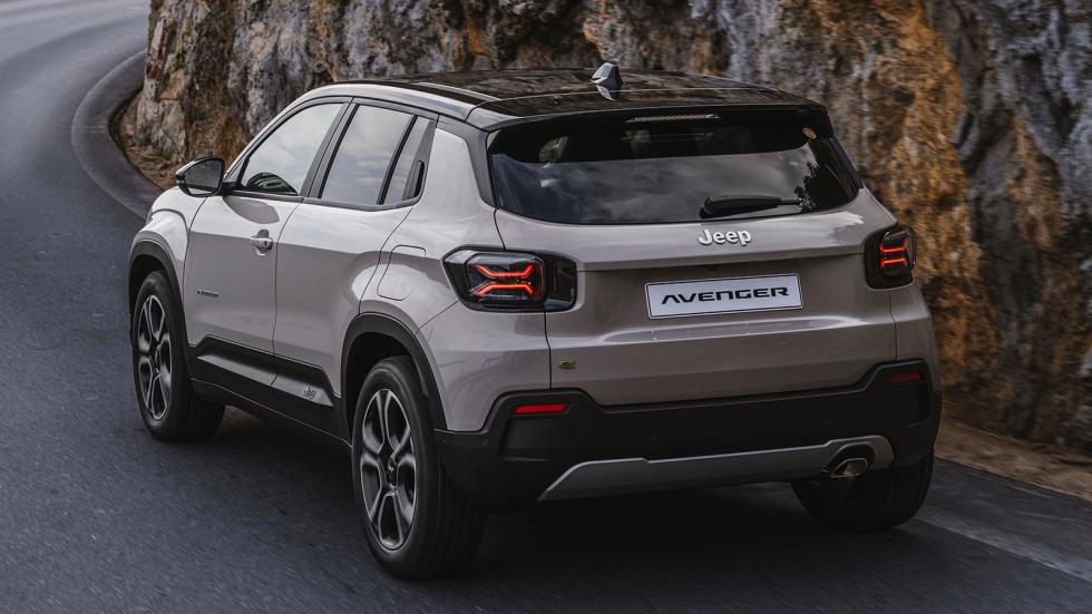 Από 23.990 ευρώ, σε βενζίνη & hybrid: Νέες εκδόσεις στο Jeep Avenger