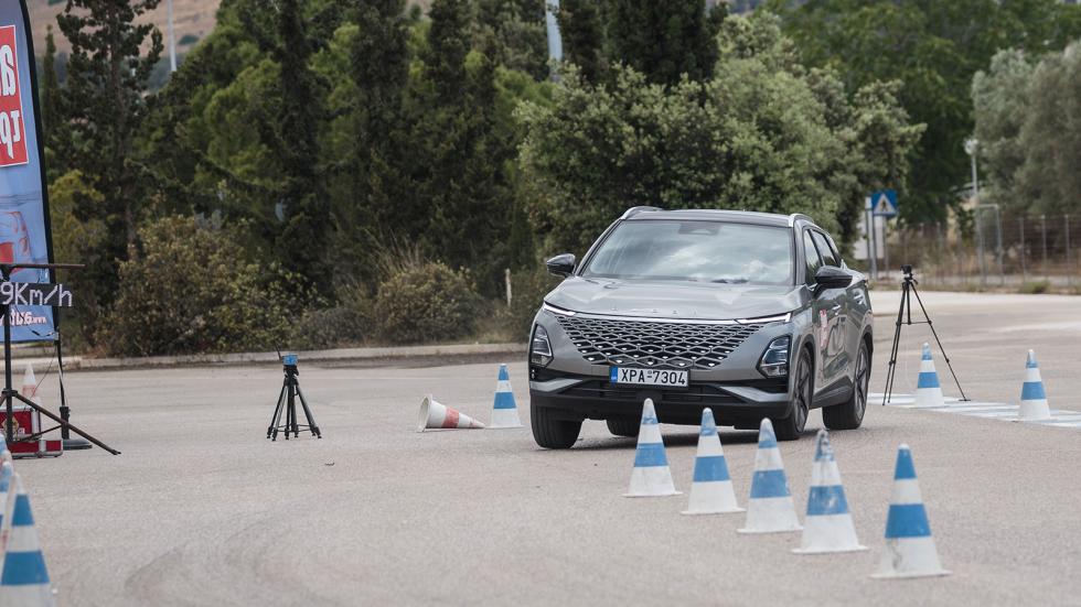 Elk test στο Omoda 5: Ικανό να αποφύγει τον κίνδυνο με σύμμαχο το ESP