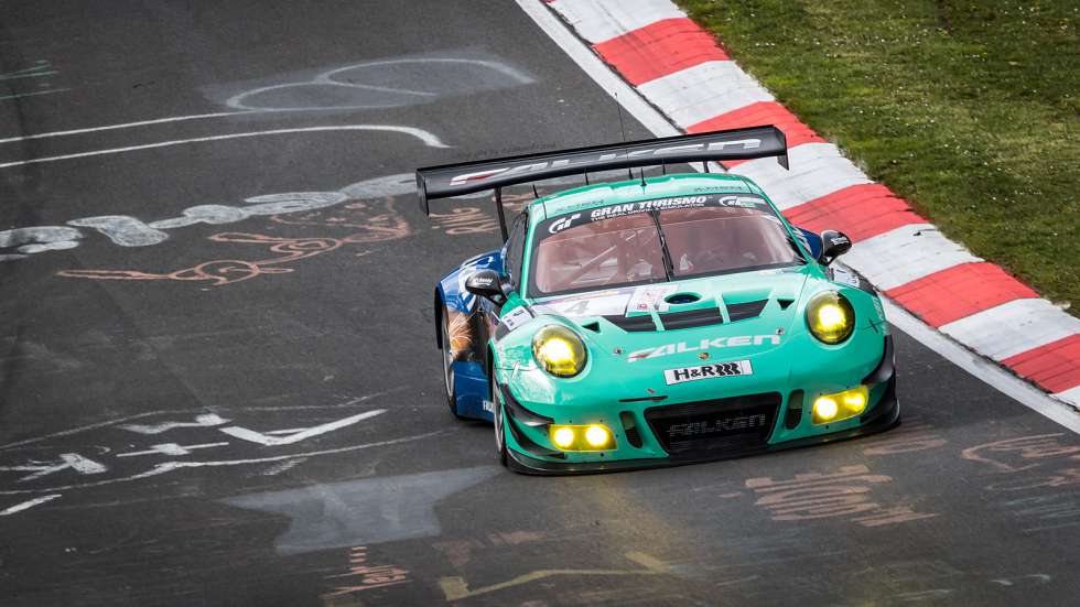 Τα «σπάνε» τα νέα Falken Azenis RS820 - Test στην πίστα του Nurburgring