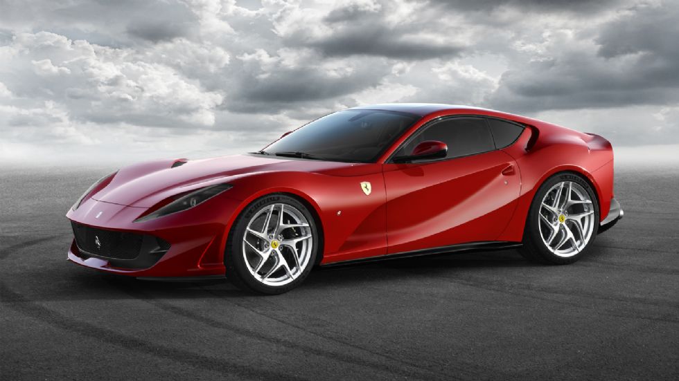 Αυτή είναι η νέα Ferrari 812 Superfast. 