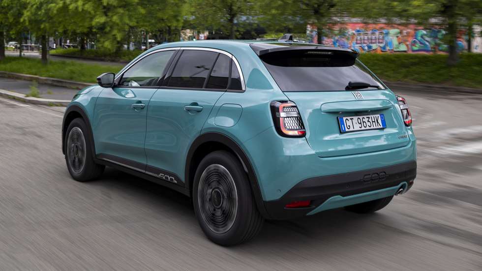 Τιμές νέου Fiat 600 Hybrid: Από 23.990 ευρώ στην Ελλάδα