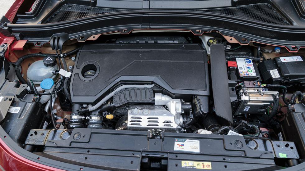 Το ήπια υβριδικό σύνολο του Opel Frontera με την απόδοση των 145 ίππων, διακρίνεται για την πολιτισμένη του λειτουργία και την χαμηλή τιμή μέσης κατανάλωσης που παρουσιάζει 6,5 λτ./100 χλμ.). 