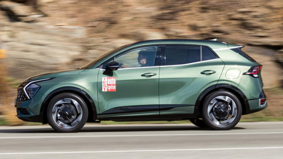 Σε συνθήκες cruising με αυτόματες mild hybrid εκδόσεις του Kia Sportage μπορείς να ταξιδεύεις για παράδειγμα στην εθνική με ταχύτητες έως 125 χλμ./ώρα χωρίς απώλειες στην κινητική ενέργεια, ενώ αν χρε