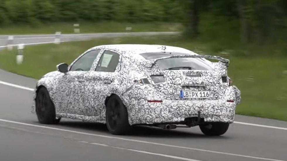 Στο δρόμο το νέο Honda Civic Type R