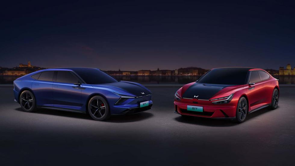 To καινούργιο Honda που έχει 6 οθόνες στην καμπίνα του