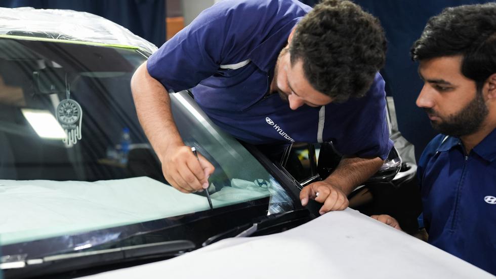 Hyundai: Βρήκε τρόπο να μειώσει έως 22° Κελσίου τη ζέστη στην καμπίνα