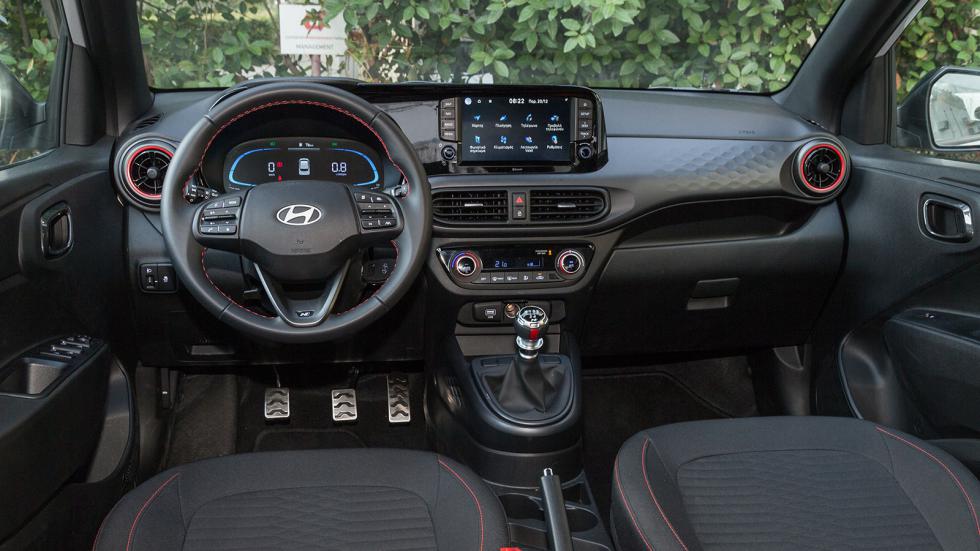 Το εσωτερικό του Hyundai i10.