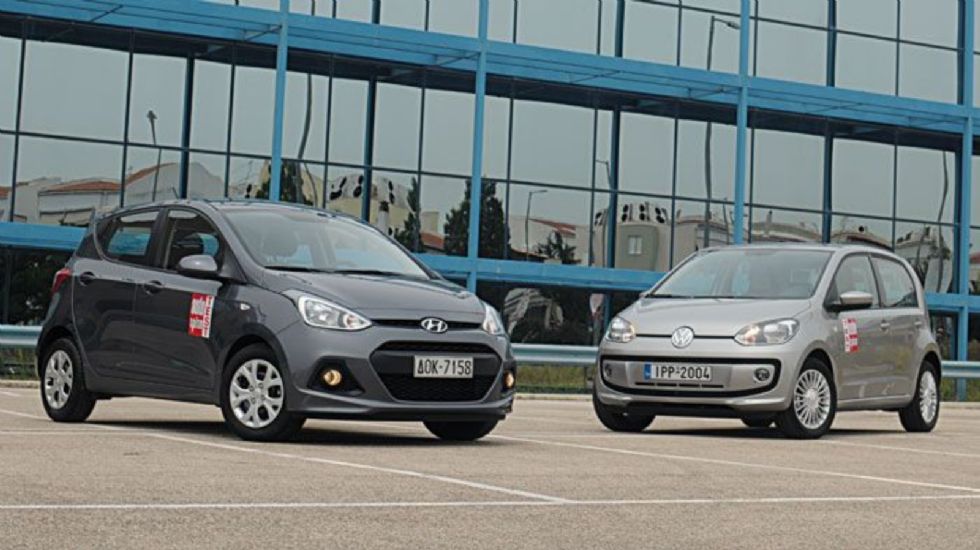 Το άλλοτε κραταιό Hyundai i10 και το κυρίαρχο VW Up! συγκρούονται.