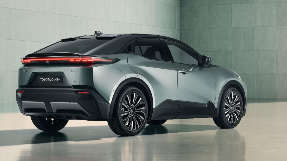 Toyota C-HR+: 4 πράγματα που πρέπει να ξέρεις για το νέο ηλεκτρικό SUV