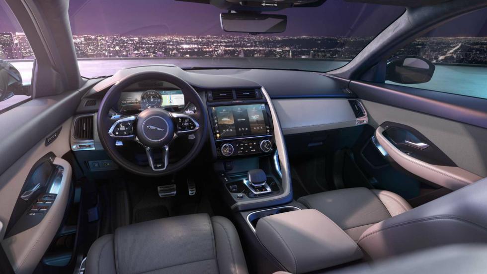 Ντεμπούτο για την ανανεωμένη Jaguar E-Pace