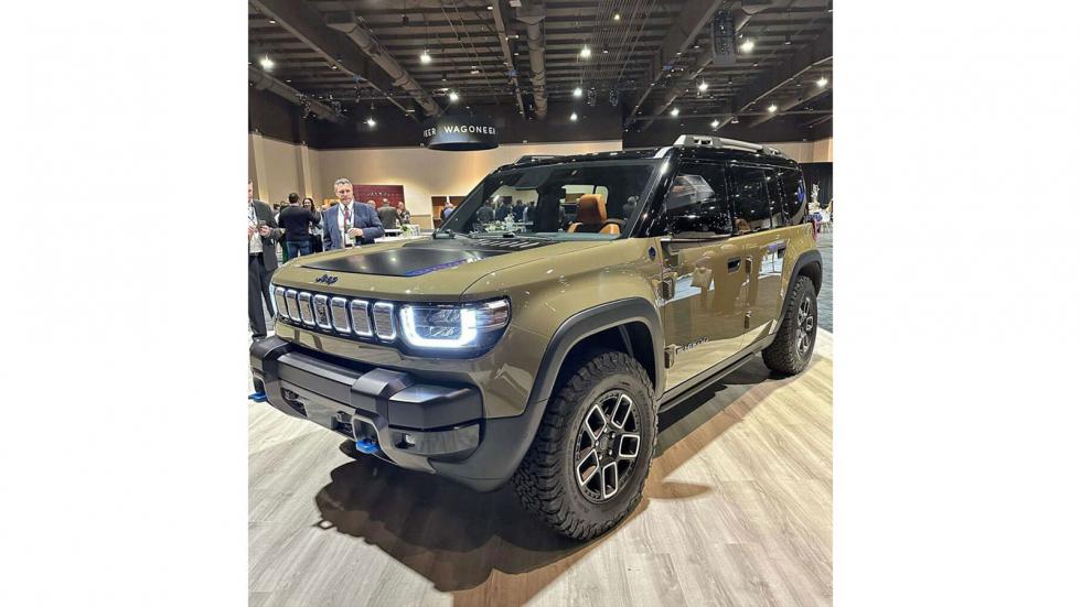Πρωταγωνιστές σε εκδήλωση τα ηλεκτρικά Jeep Recon και Wagoneer