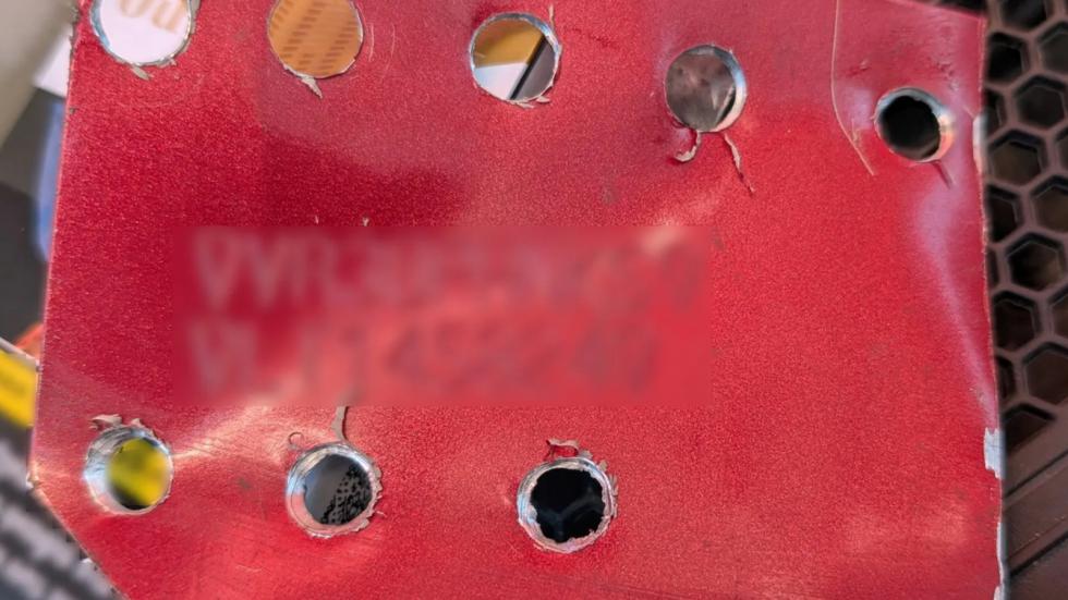 Χειροπέδες σε 5 άτομα που έκλεβαν ΙΧ σε όλη την Αττική