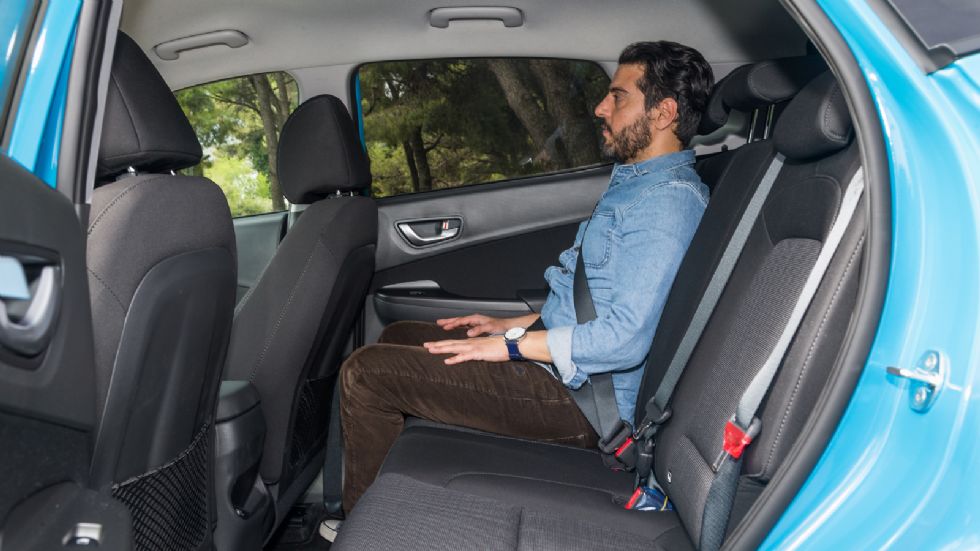 Hyundai Kona Vs Toyota C-HR