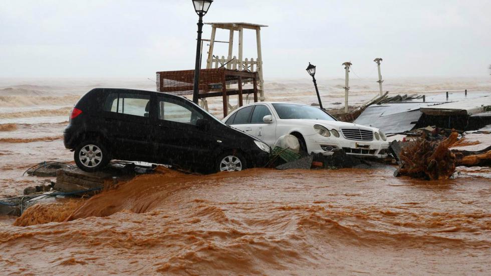 Χωρίς την καταβολή παραβόλων θα μπορούν οι πληγέντες της Κρήτης να αντικαταστήσουν τις άδειες οδήγησης.