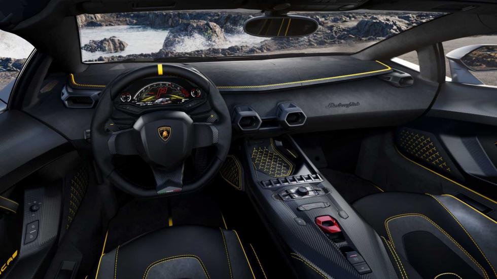 Lamborghini Invencible & Autentica: Οι τελευταίες με «καθαρόαιμο» V12