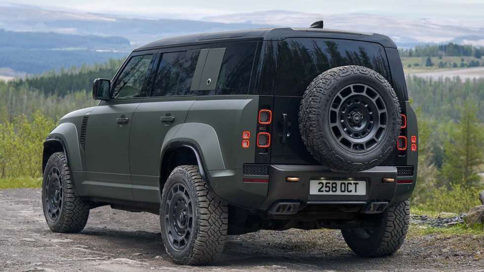 Το Octa των 635 ίππων είναι το ισχυρότερο Land Rover Defender 
