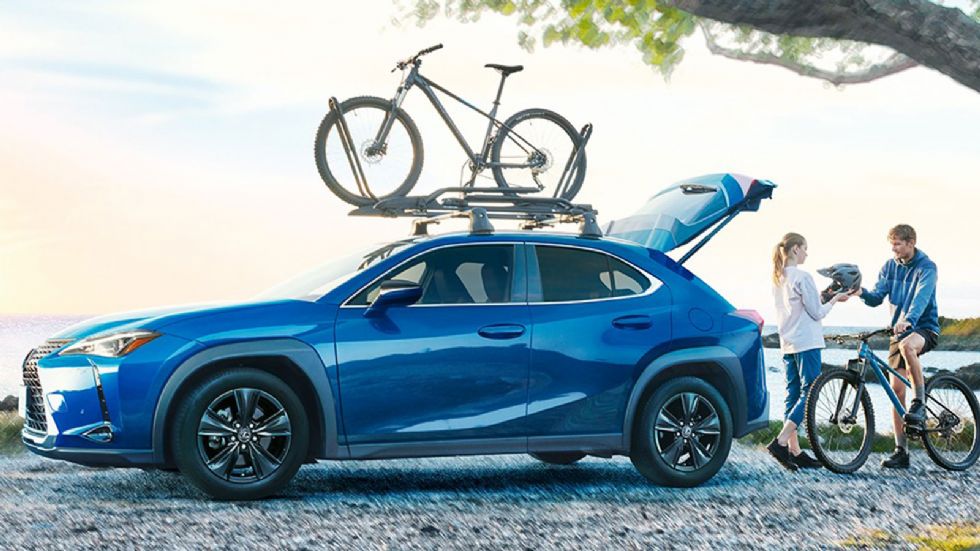 Το Lexus UX 200 Blue Edition.